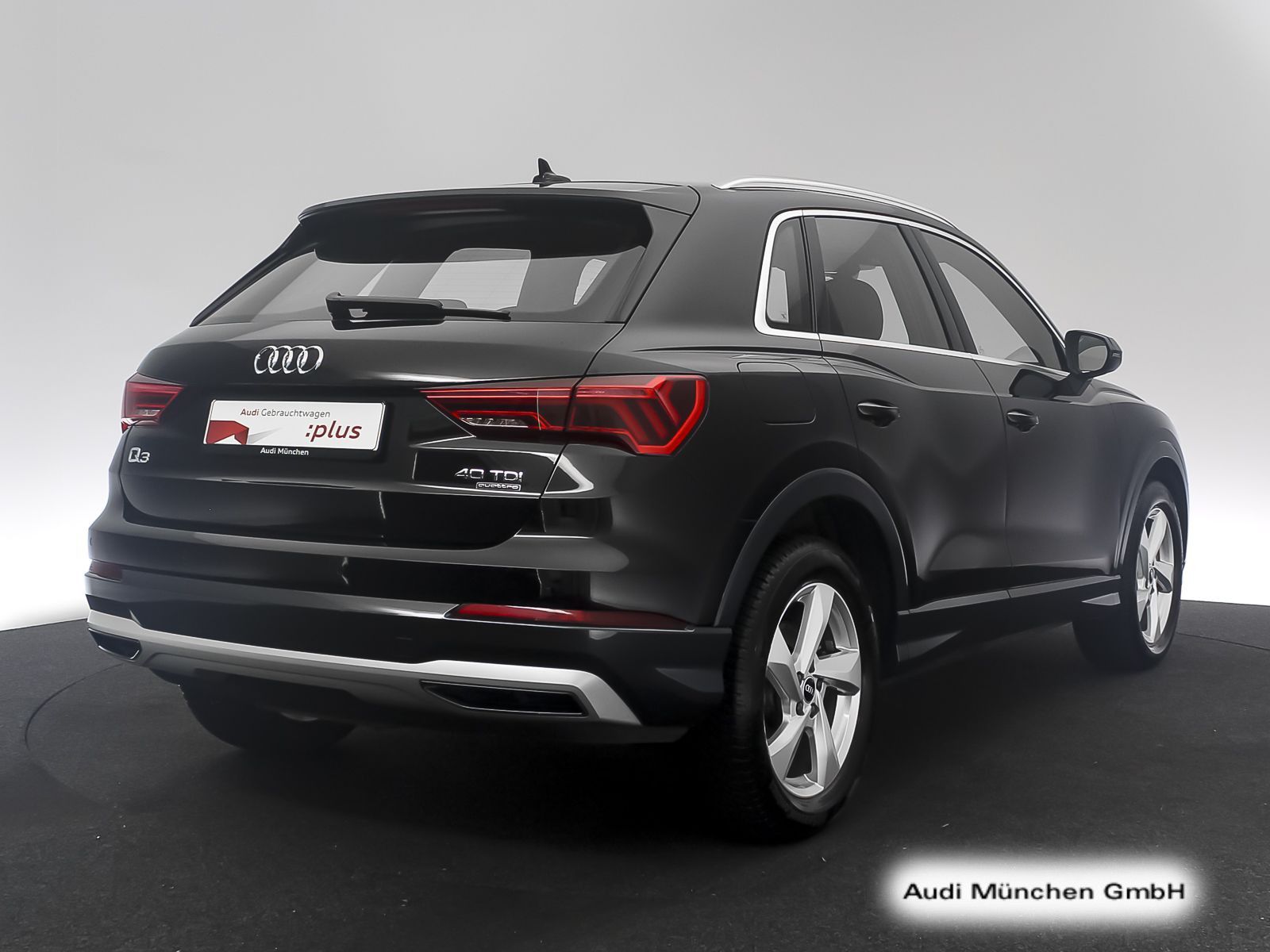 Audi Q3 2022 г. Чёрный, пробег 37607 км