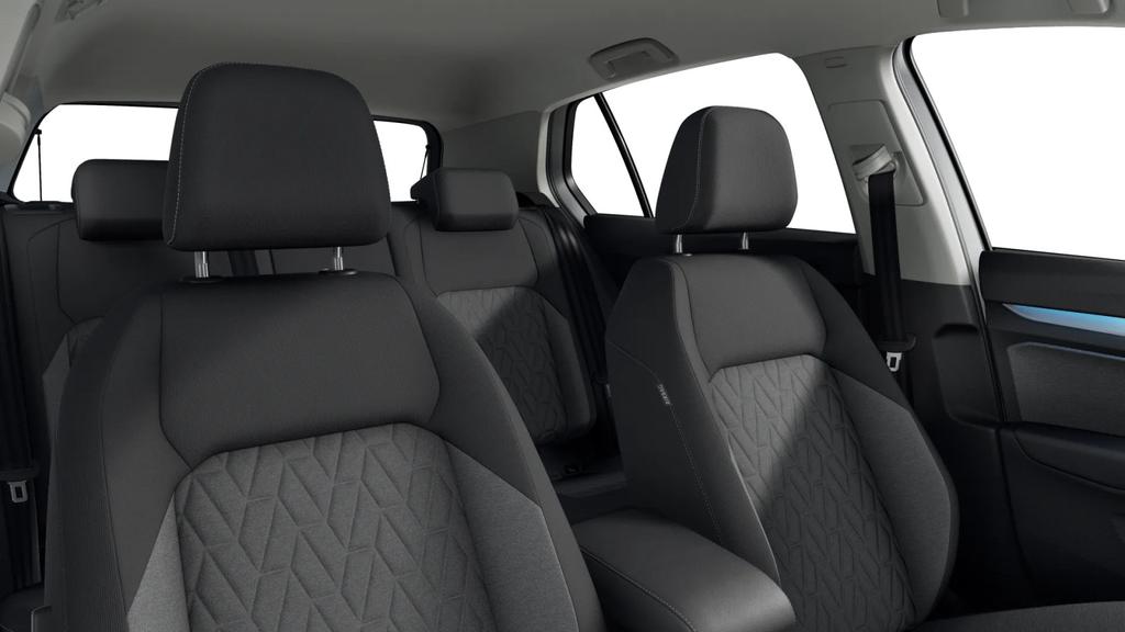 Volkswagen Golf 2025 г. Белый, пробег 4427 км