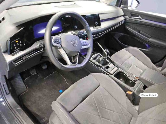 Volkswagen Golf 2024 г. Серый, пробег 24276 км