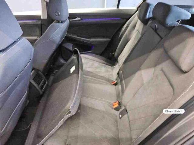 Volkswagen Golf 2024 г. Серый, пробег 24276 км