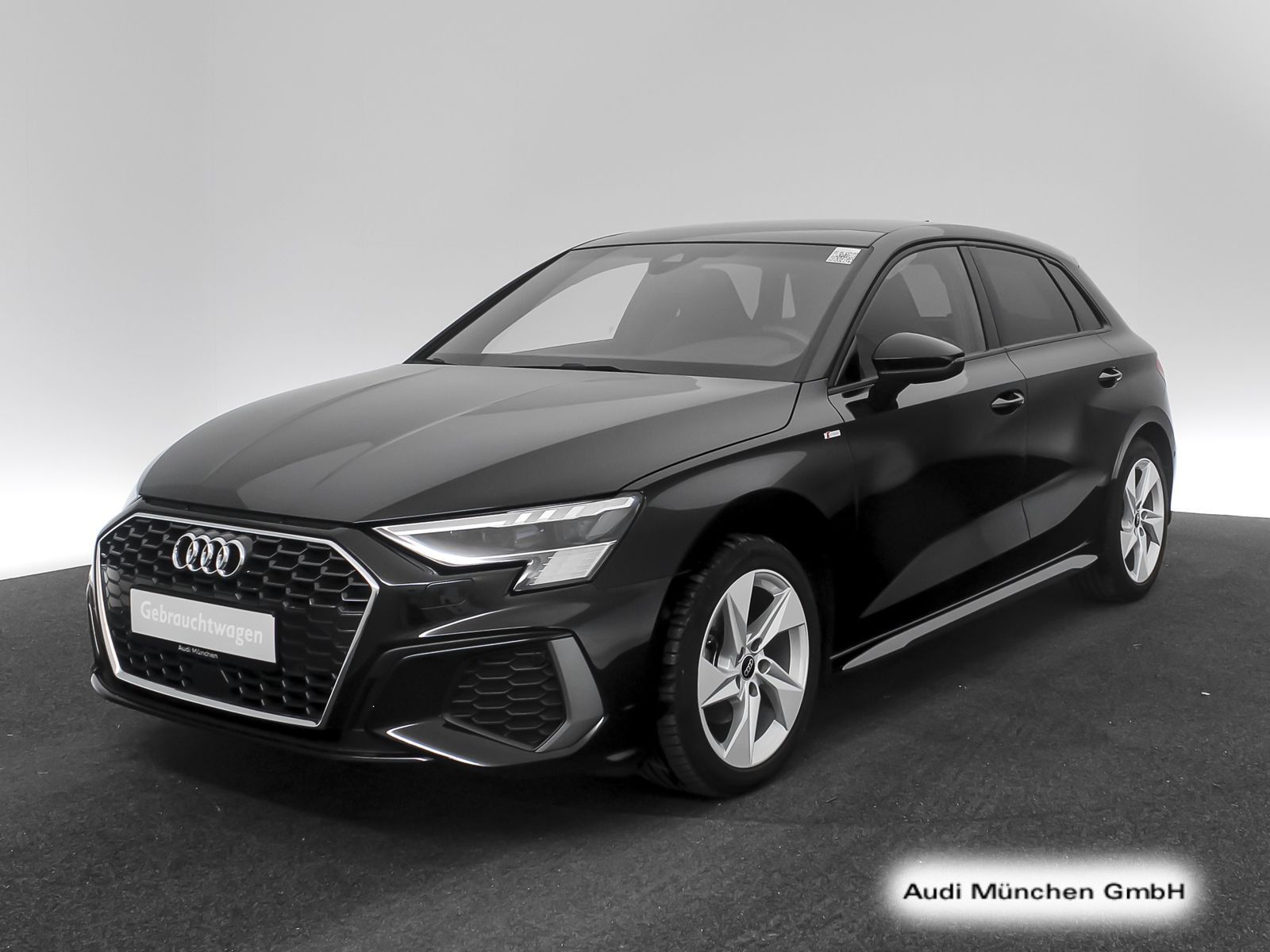 Audi A3 2023 г. Чёрный, пробег 57602 км