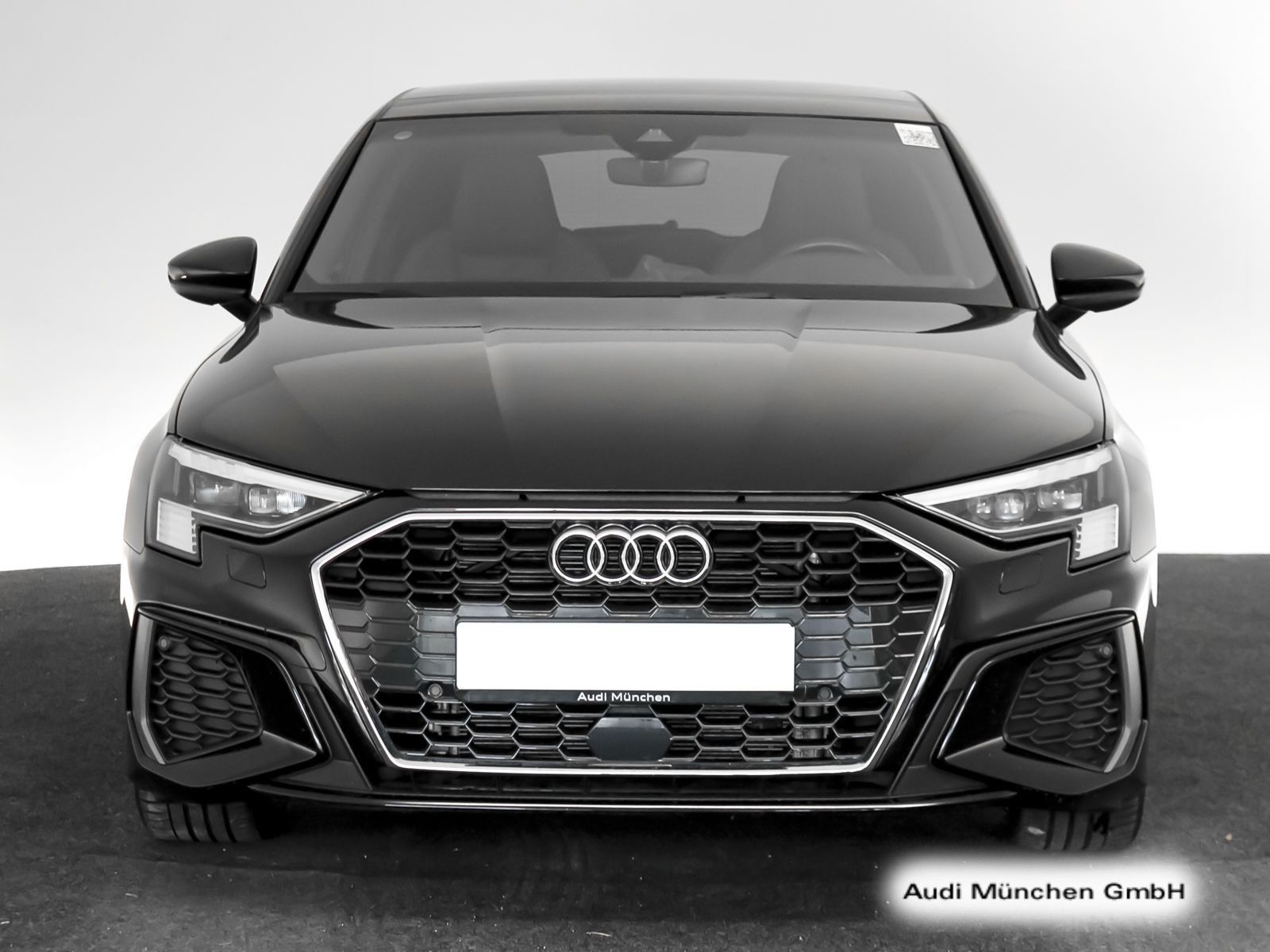 Audi A3 2023 г. Чёрный, пробег 57602 км