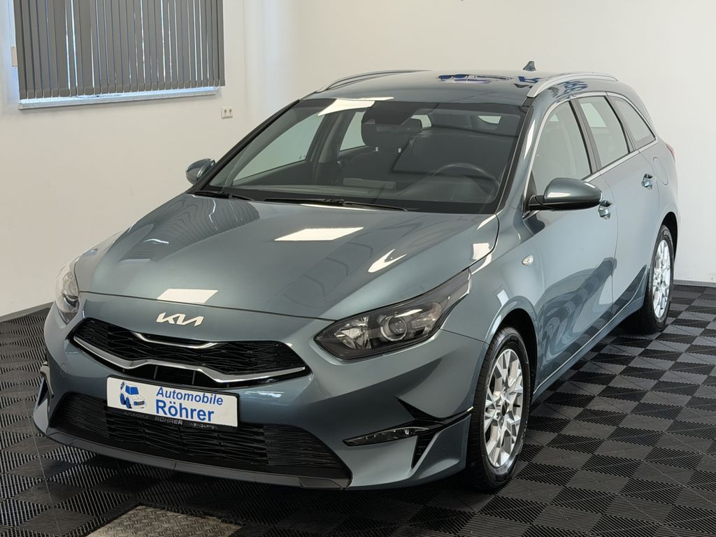 Kia CEE'D SPORTSWAGON 2023 г. Серый, пробег 57170 км