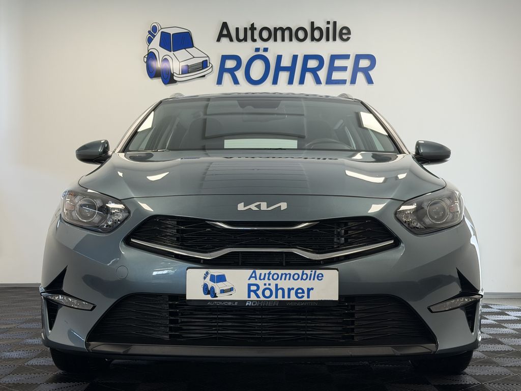Kia CEE'D SPORTSWAGON 2023 г. Серый, пробег 57170 км