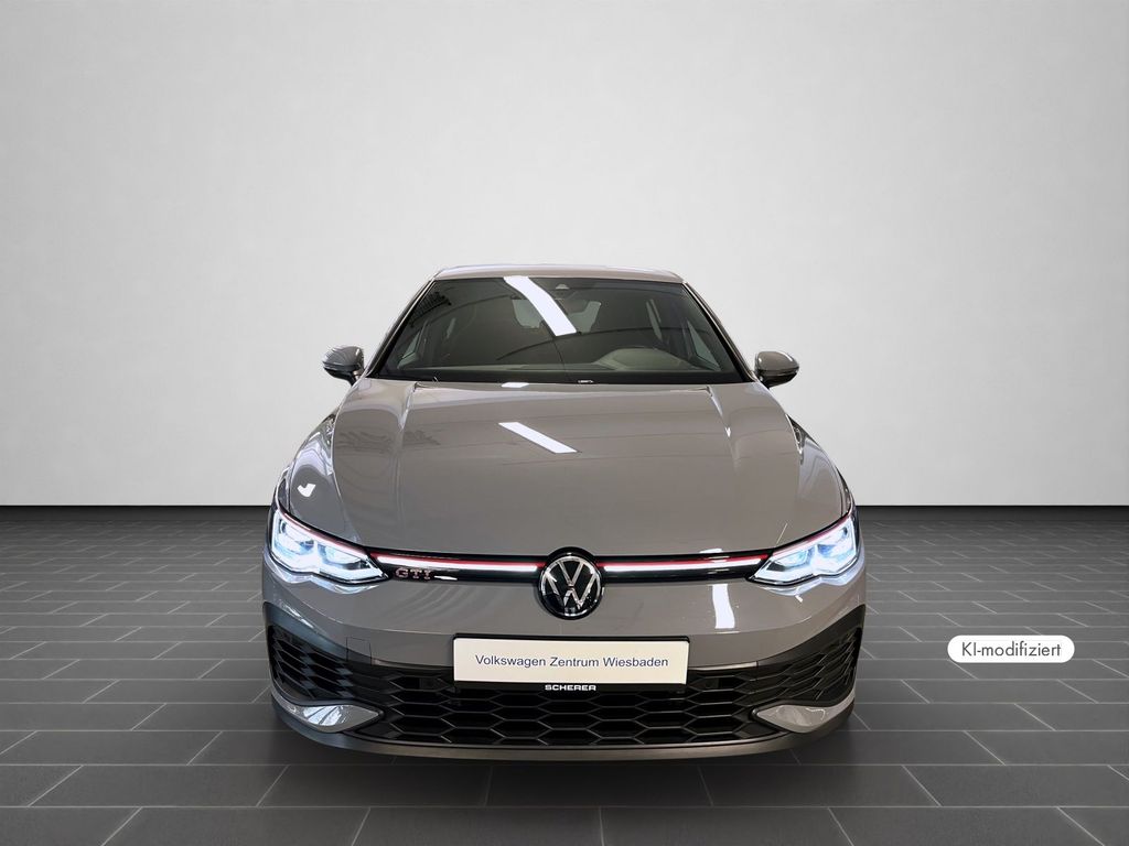 Volkswagen Golf 2022 г. Серый, пробег 32178 км