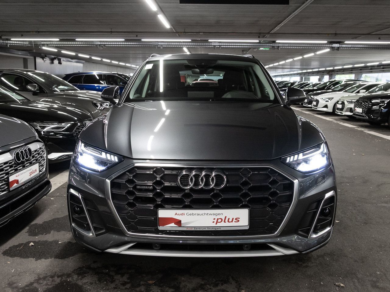 Audi Q5 2025 г. Серый, пробег 24702 км