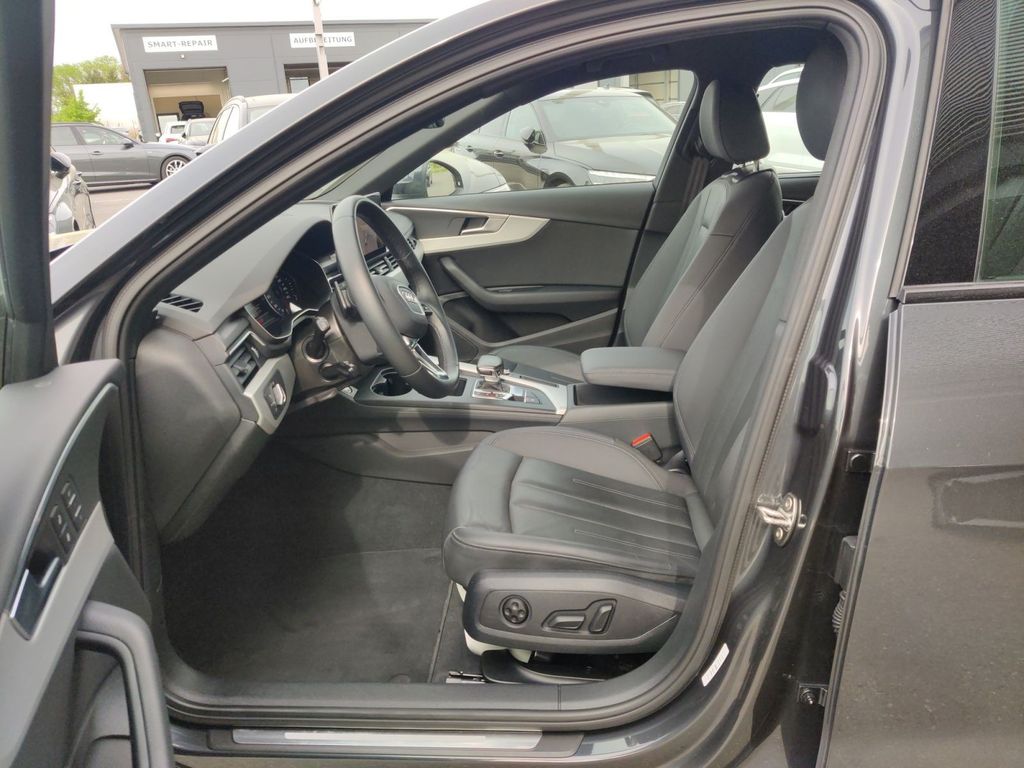 Audi A4 2022 г. Серый, пробег 59650 км