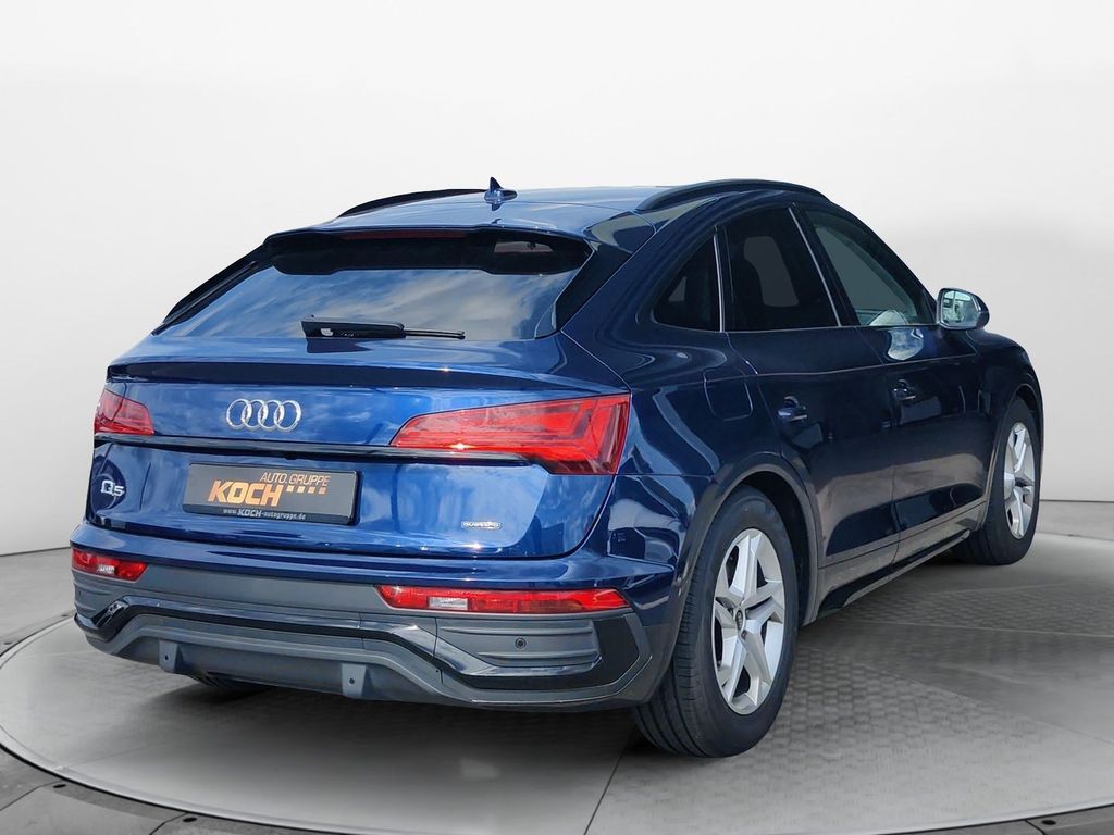 Audi Q5 2023 г. Синий, пробег 40900 км