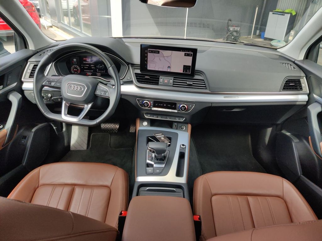 Audi Q5 2023 г. Синий, пробег 40900 км