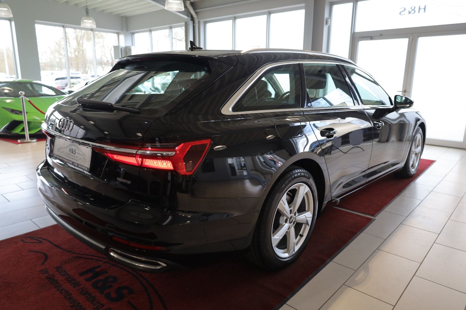 Audi A6 2023 г. Чёрный, пробег 46570 км