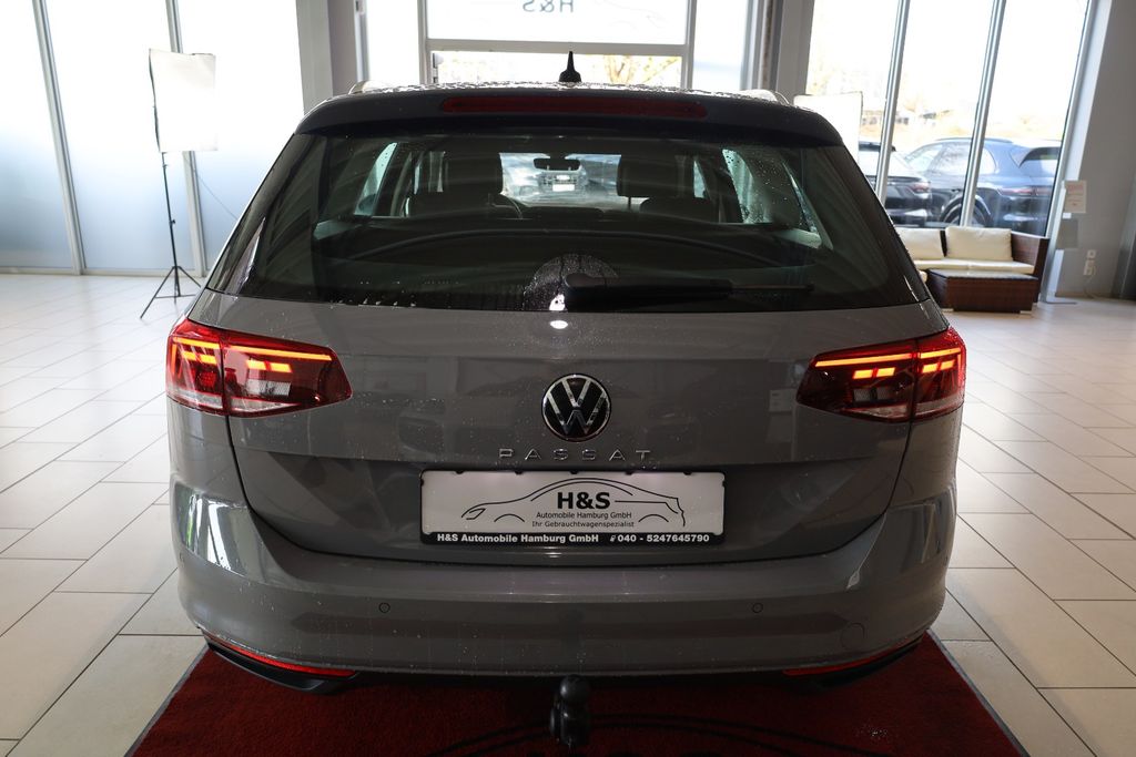 Volkswagen PASSAT VARIANT 2024 г. Серый, пробег 36988 км