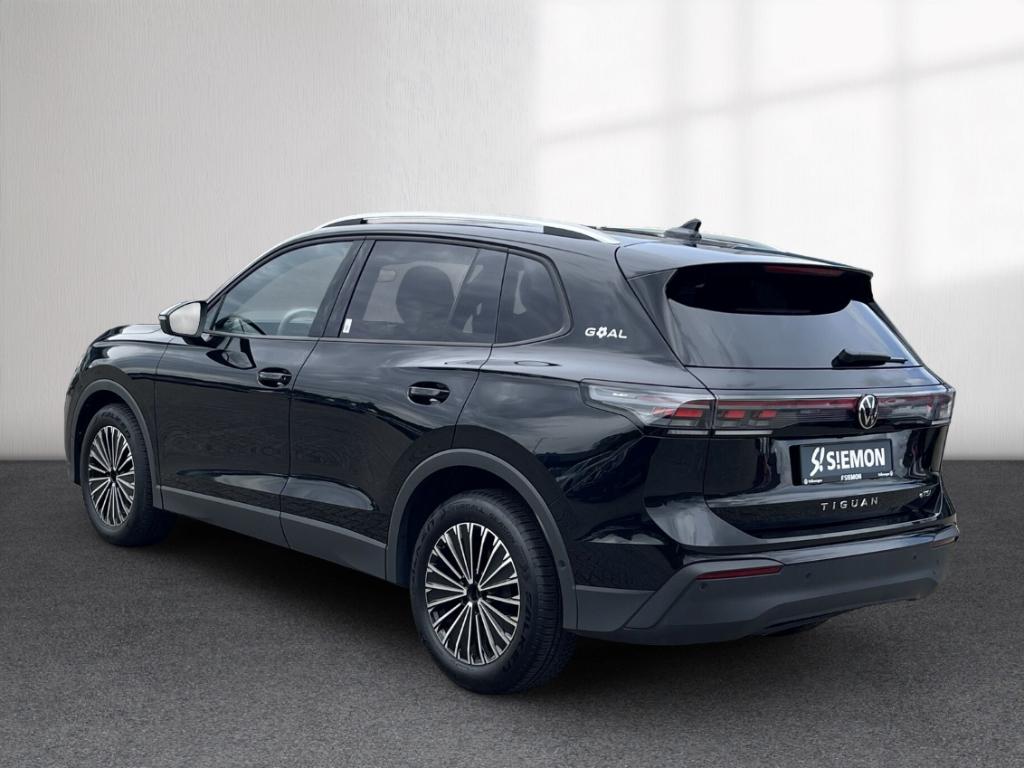 Volkswagen Tiguan 2025 г. Чёрный, пробег 28454 км