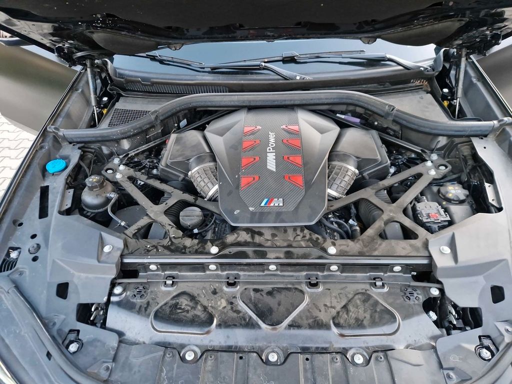 BMW X6 M 2023 г. Чёрный, пробег 43473 км