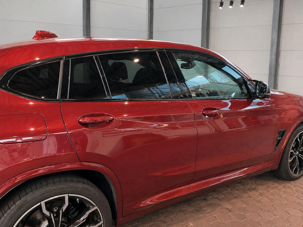 BMW X4 M 2023 г. Красный, пробег 11600 км
