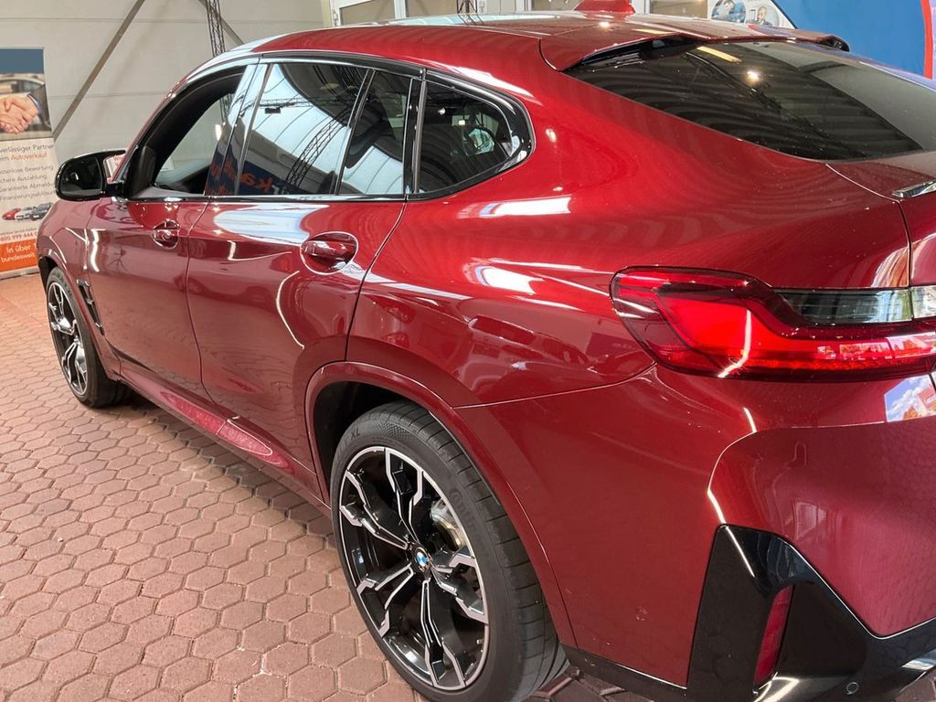 BMW X4 M 2023 г. Красный, пробег 11600 км