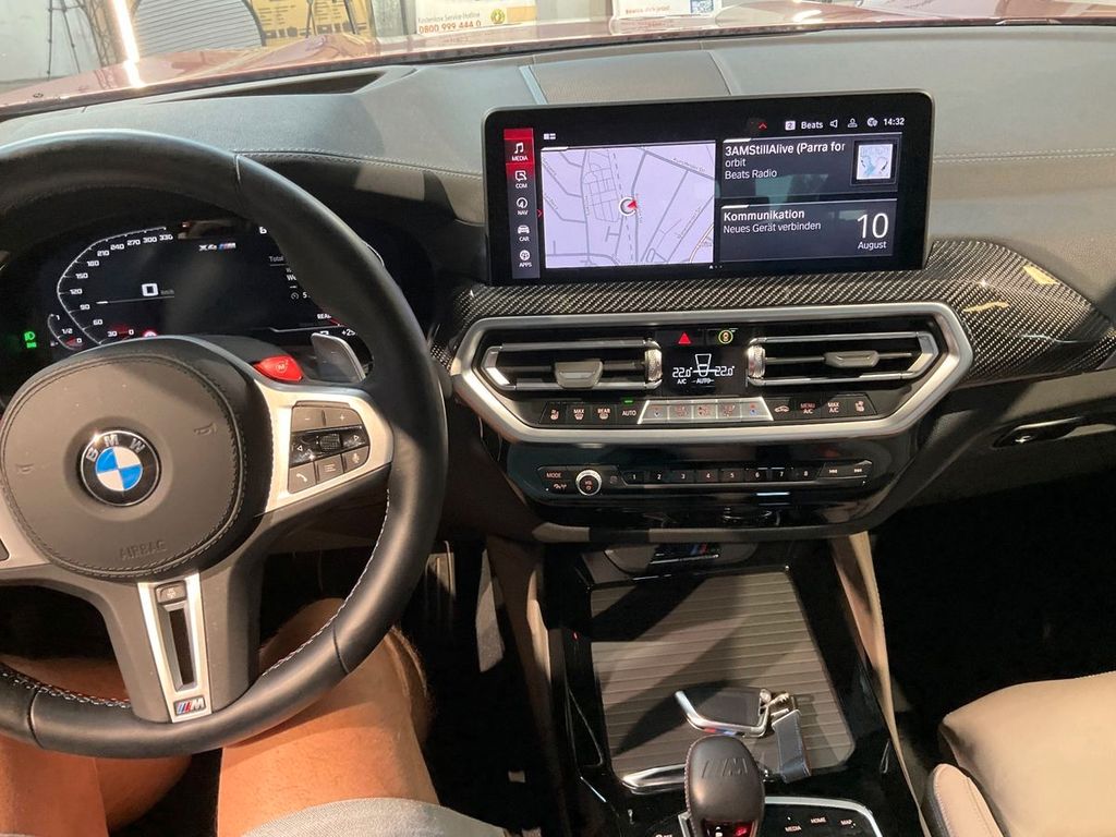 BMW X4 M 2023 г. Красный, пробег 11600 км