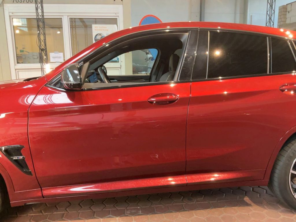 BMW X4 M 2023 г. Красный, пробег 11600 км