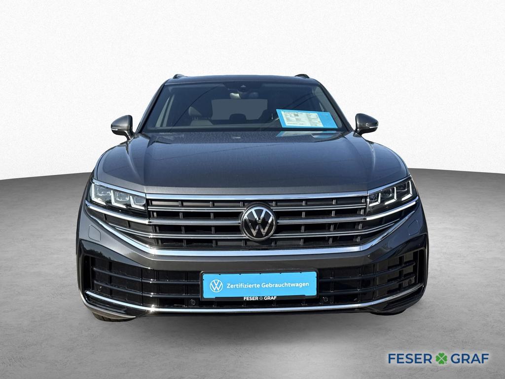 Volkswagen Touareg 2025 г. Серый, пробег 8590 км