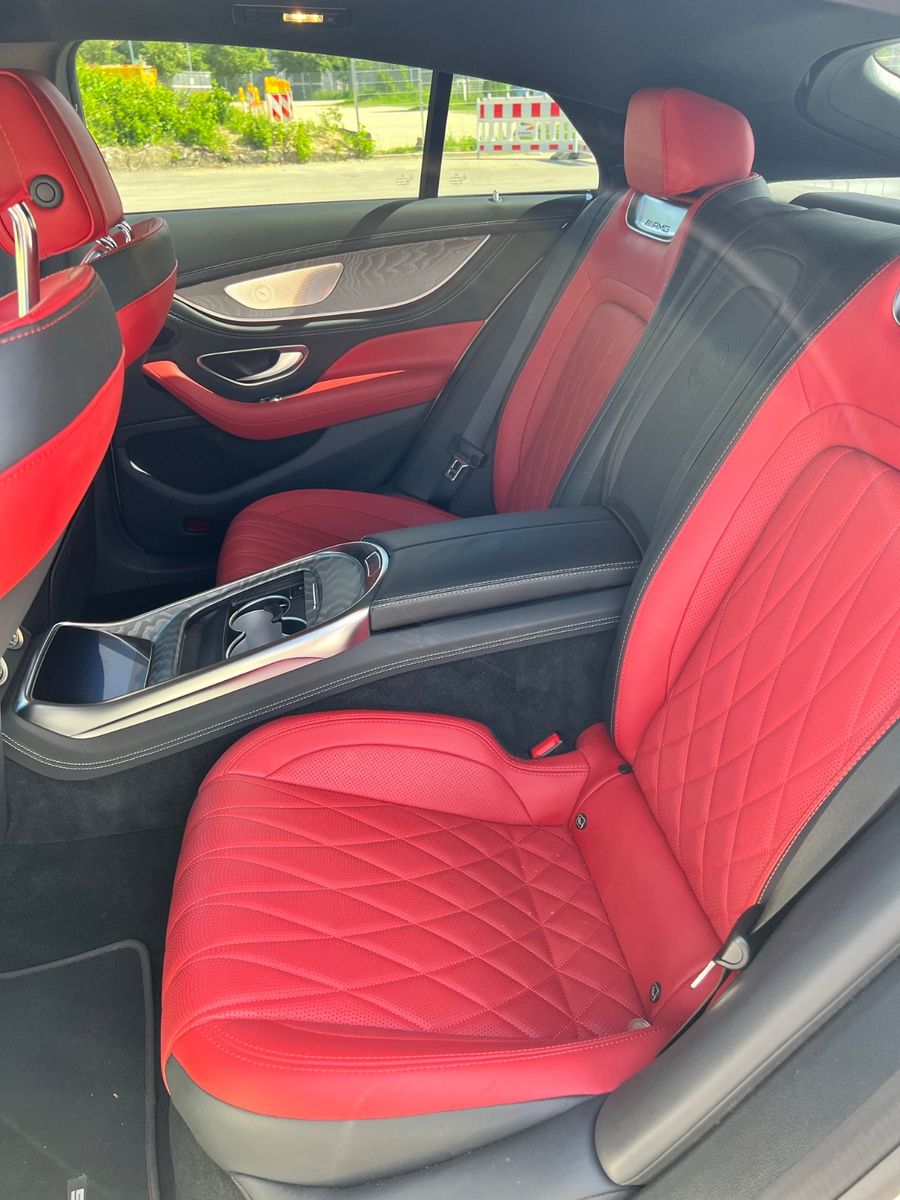 Mercedes-Benz AMG GT 2023 г. Белый, пробег 37660 км