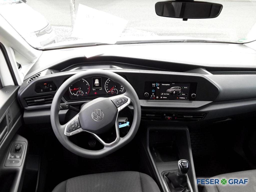 Volkswagen Caddy 2023 г. Белый, пробег 28750 км