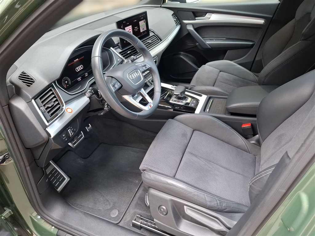 Audi Q5 2023 г. Зелёный, пробег 51882 км