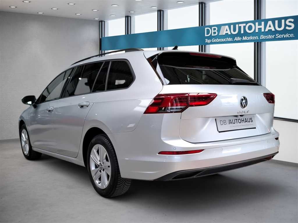 Volkswagen Golf 2024 г. Серебристый, пробег 34529 км