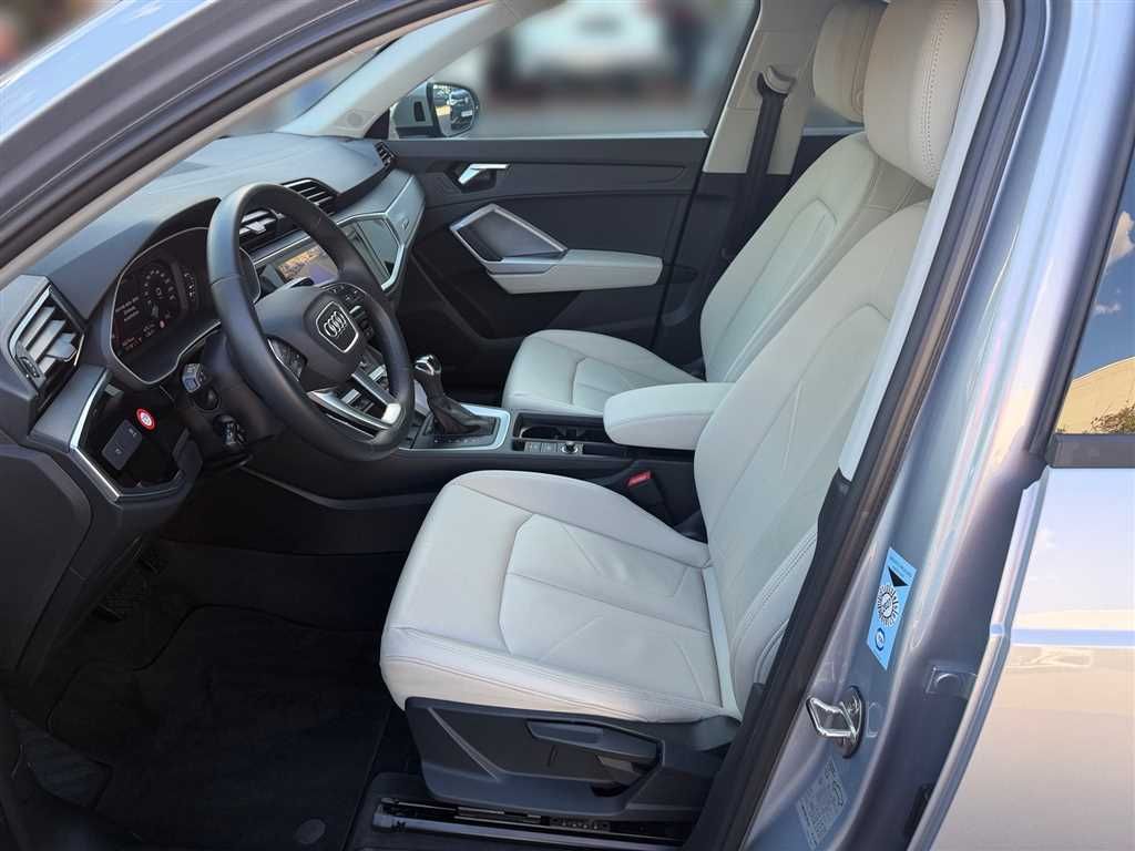 Audi Q3 2024 г. Серебристый, пробег 56371 км
