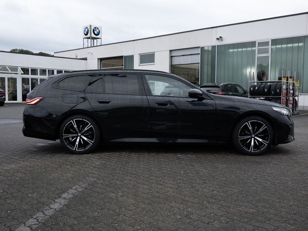 BMW 520 2026 г. Чёрный, пробег 24724 км