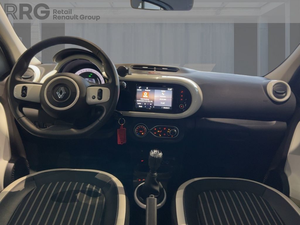 Renault Twingo 2021 г. Белый, пробег 44983 км