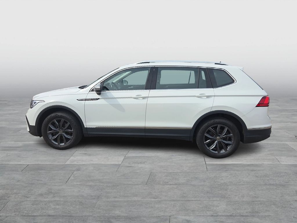 Volkswagen TIGUAN ALLSPACE 2022 г. Белый, пробег 49000 км