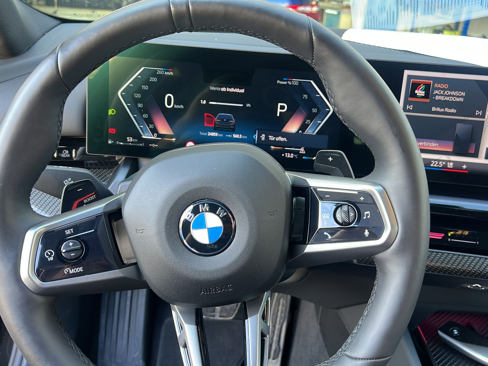 BMW 520 2025 г. Чёрный, пробег 24900 км