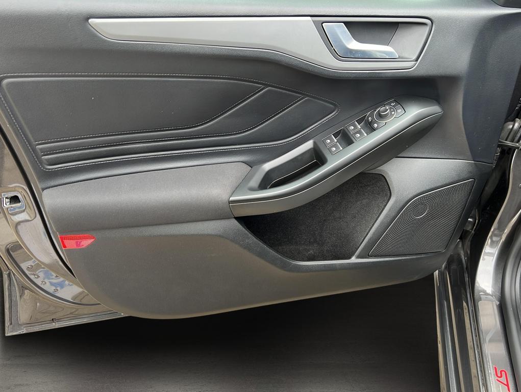 Ford Focus 2022 г. Серый, пробег 55440 км