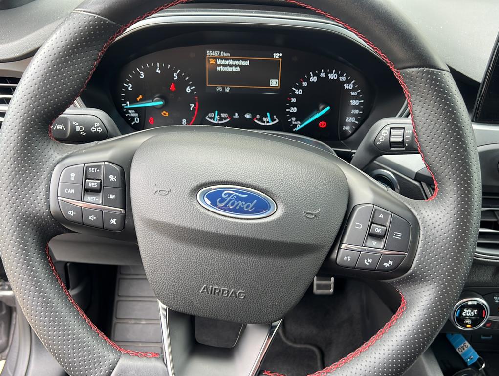 Ford Focus 2022 г. Серый, пробег 55440 км