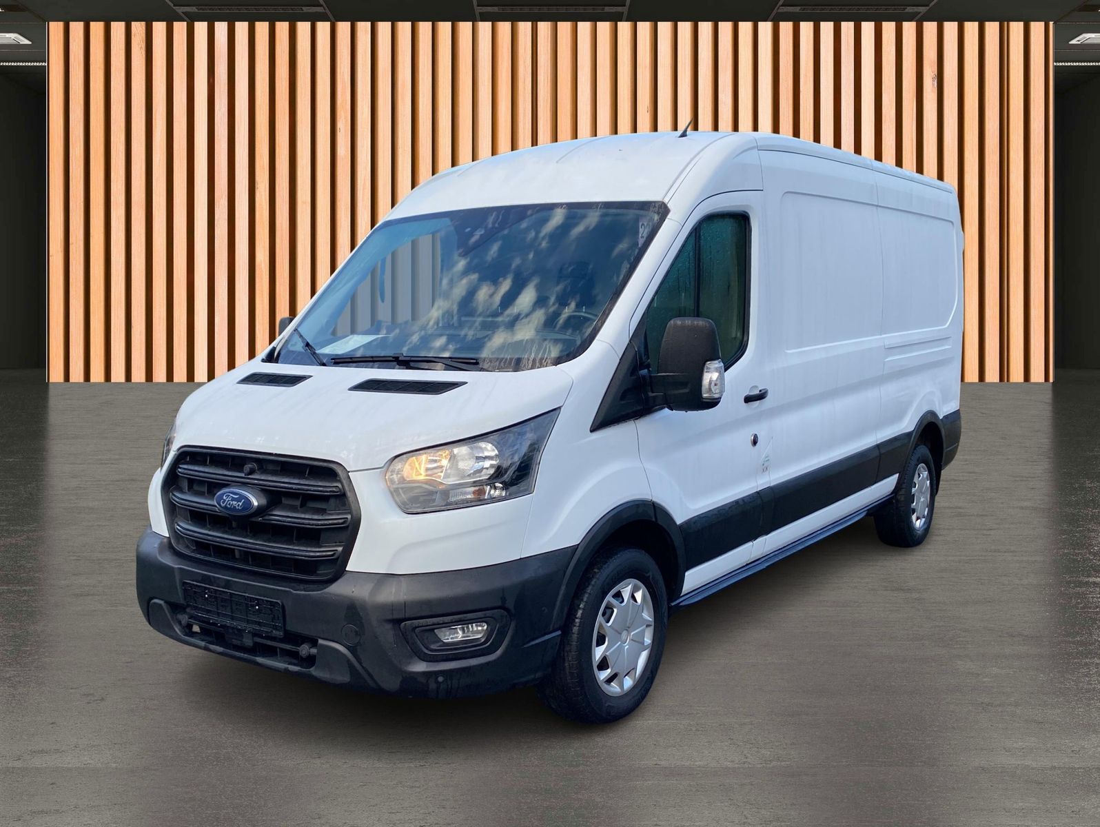 Ford Transit 2023 г. Белый, пробег 48361 км