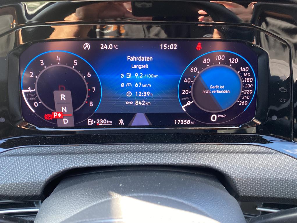 Volkswagen Golf 2024 г. Синий, пробег 17350 км