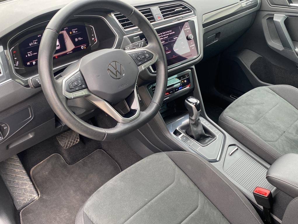 Volkswagen Tiguan 2024 г. Серый, пробег 43309 км
