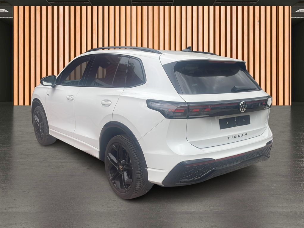 Volkswagen Tiguan 2026 г. Белый, пробег 21559 км