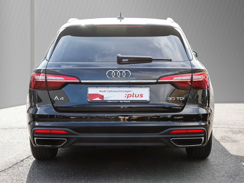 Audi A4 2023 г. Чёрный, пробег 40871 км