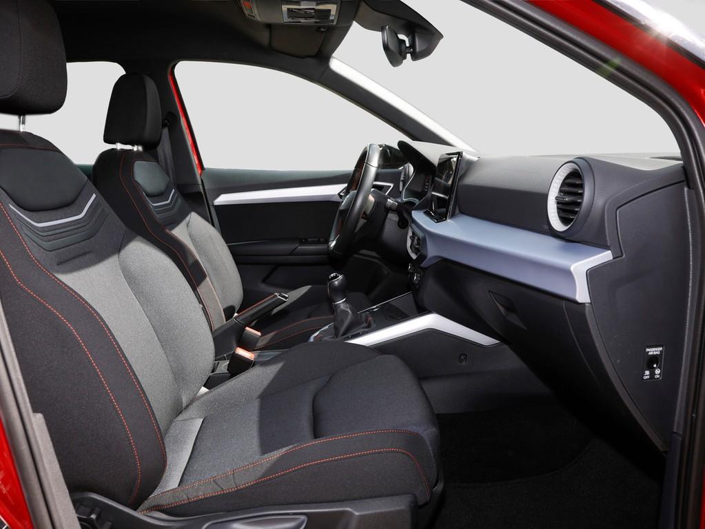 SEAT Arona 2022 г. Красный, пробег 51366 км
