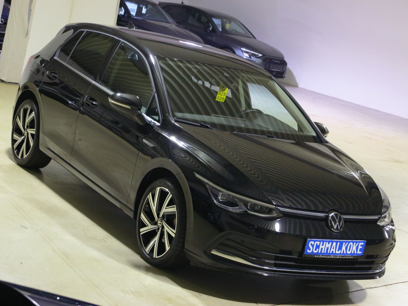 Volkswagen Golf 2024 г. Чёрный, пробег 46600 км