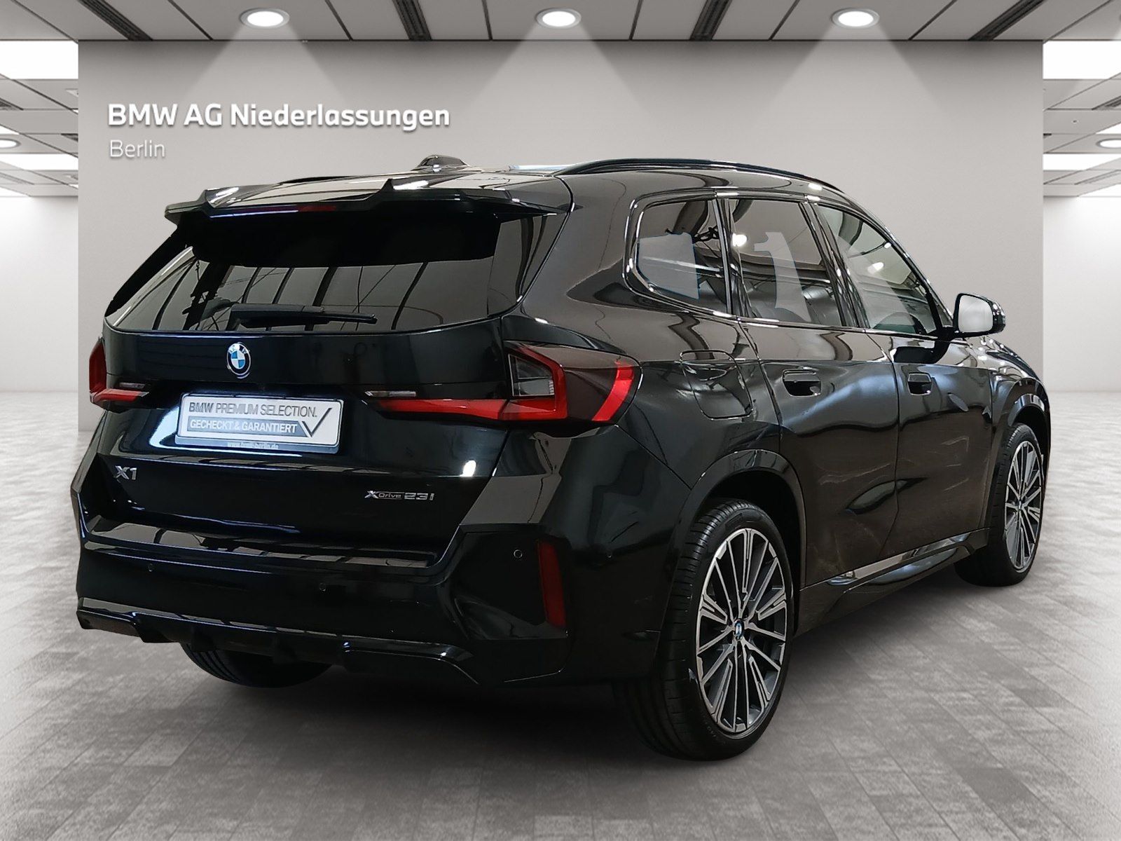 BMW X1 2025 г. Чёрный, пробег 10166 км