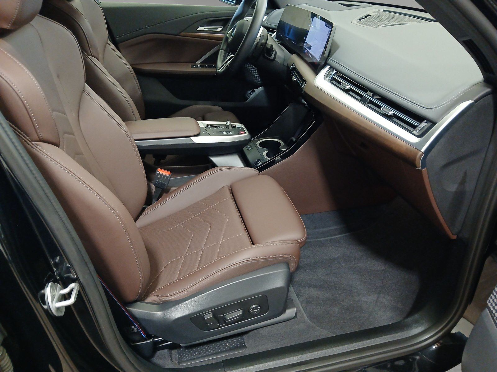 BMW X1 2025 г. Чёрный, пробег 10166 км