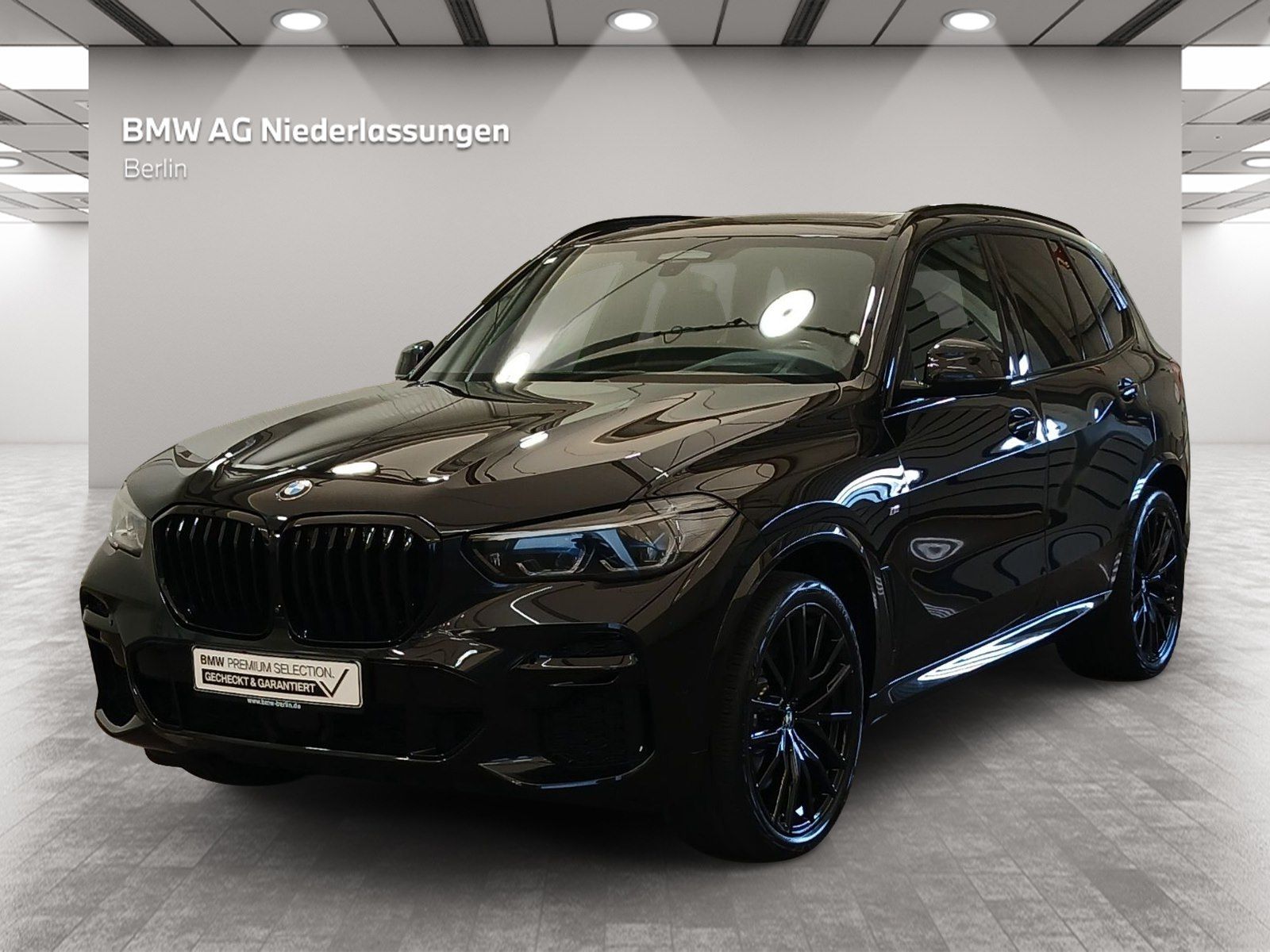 BMW X5 2022 г. Чёрный, пробег 44778 км