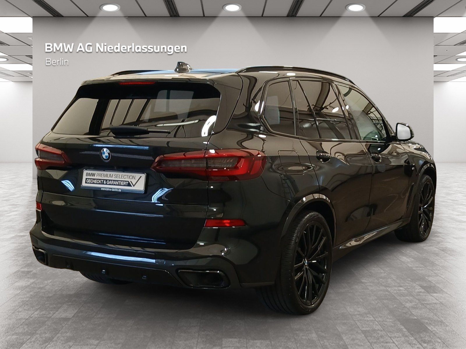 BMW X5 2022 г. Чёрный, пробег 44778 км