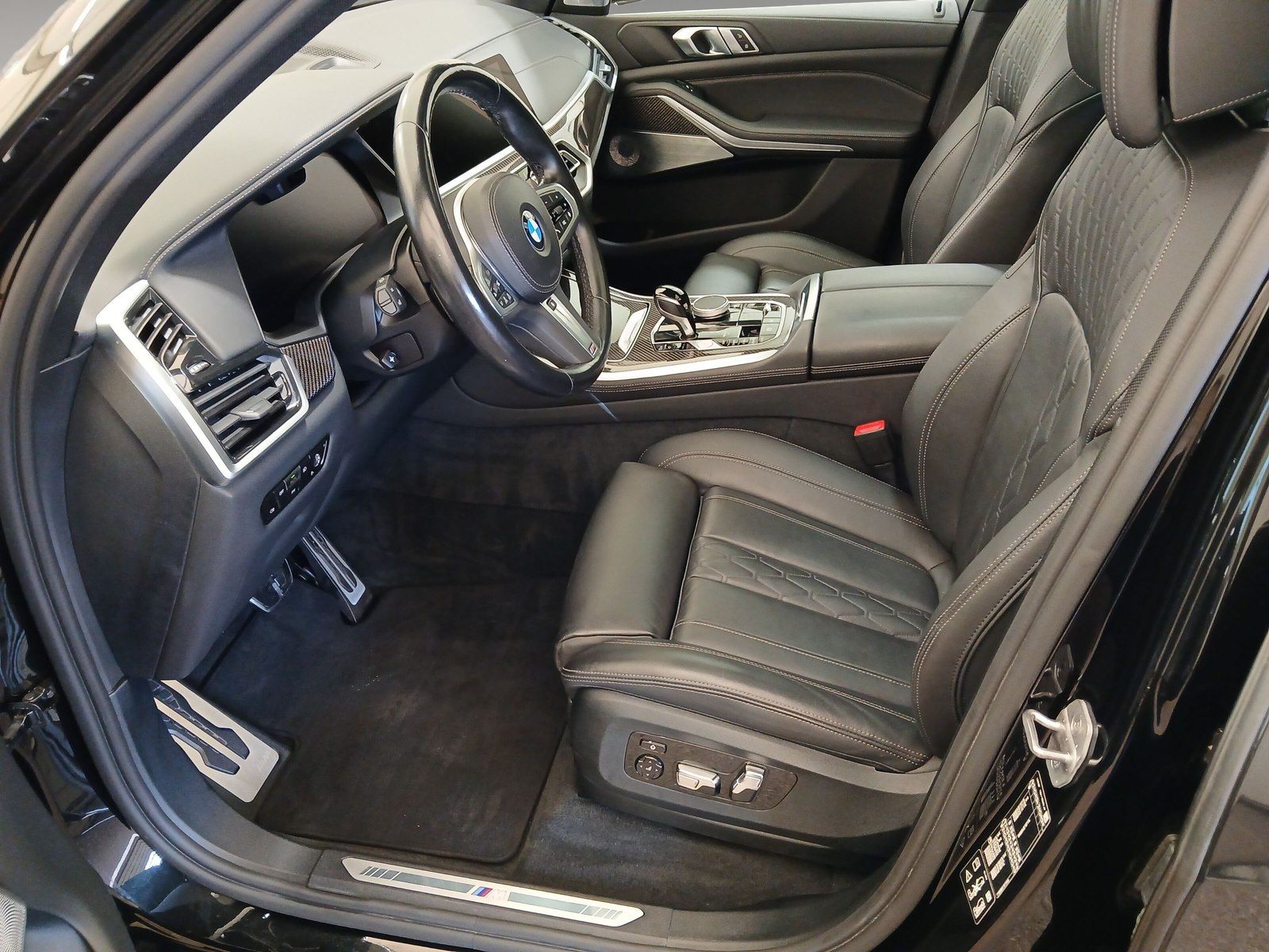 BMW X5 2022 г. Чёрный, пробег 44778 км