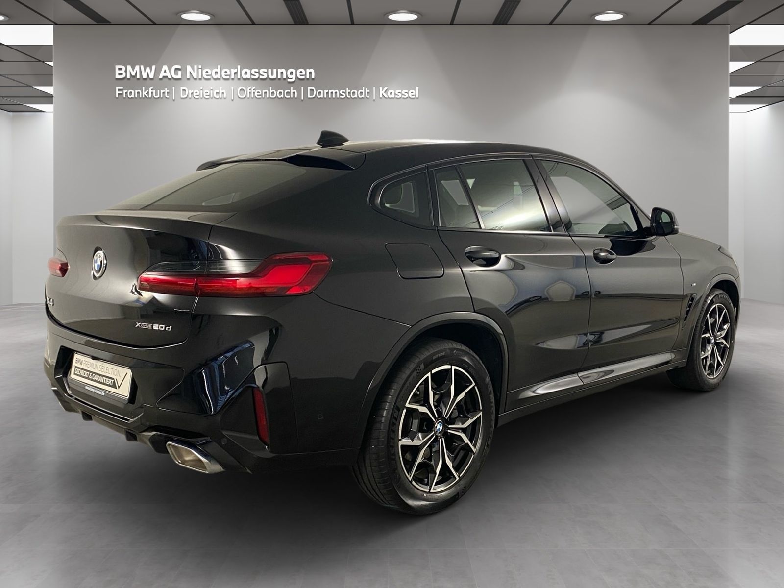 BMW X4 2025 г. Чёрный, пробег 12000 км