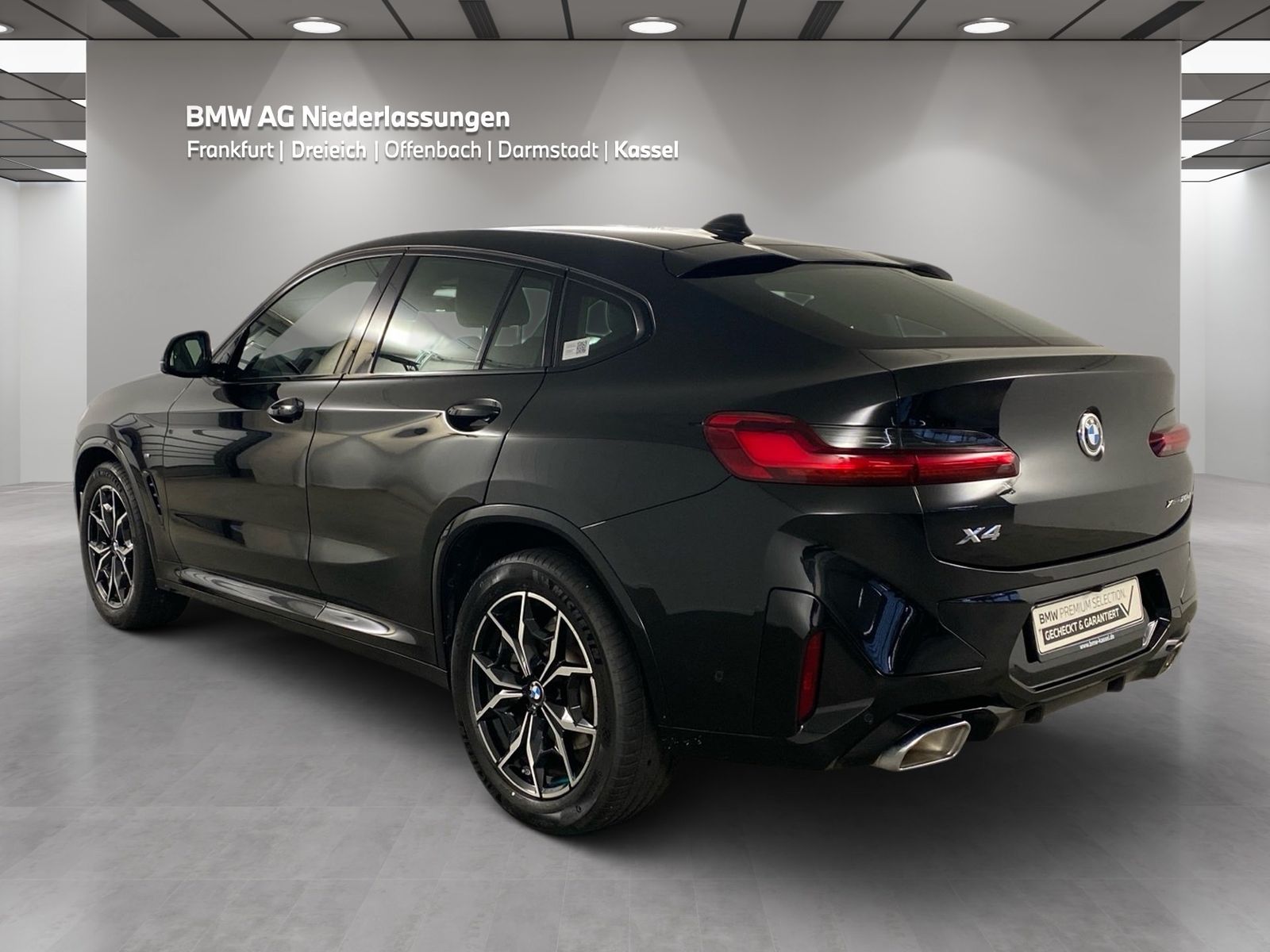 BMW X4 2025 г. Чёрный, пробег 12000 км