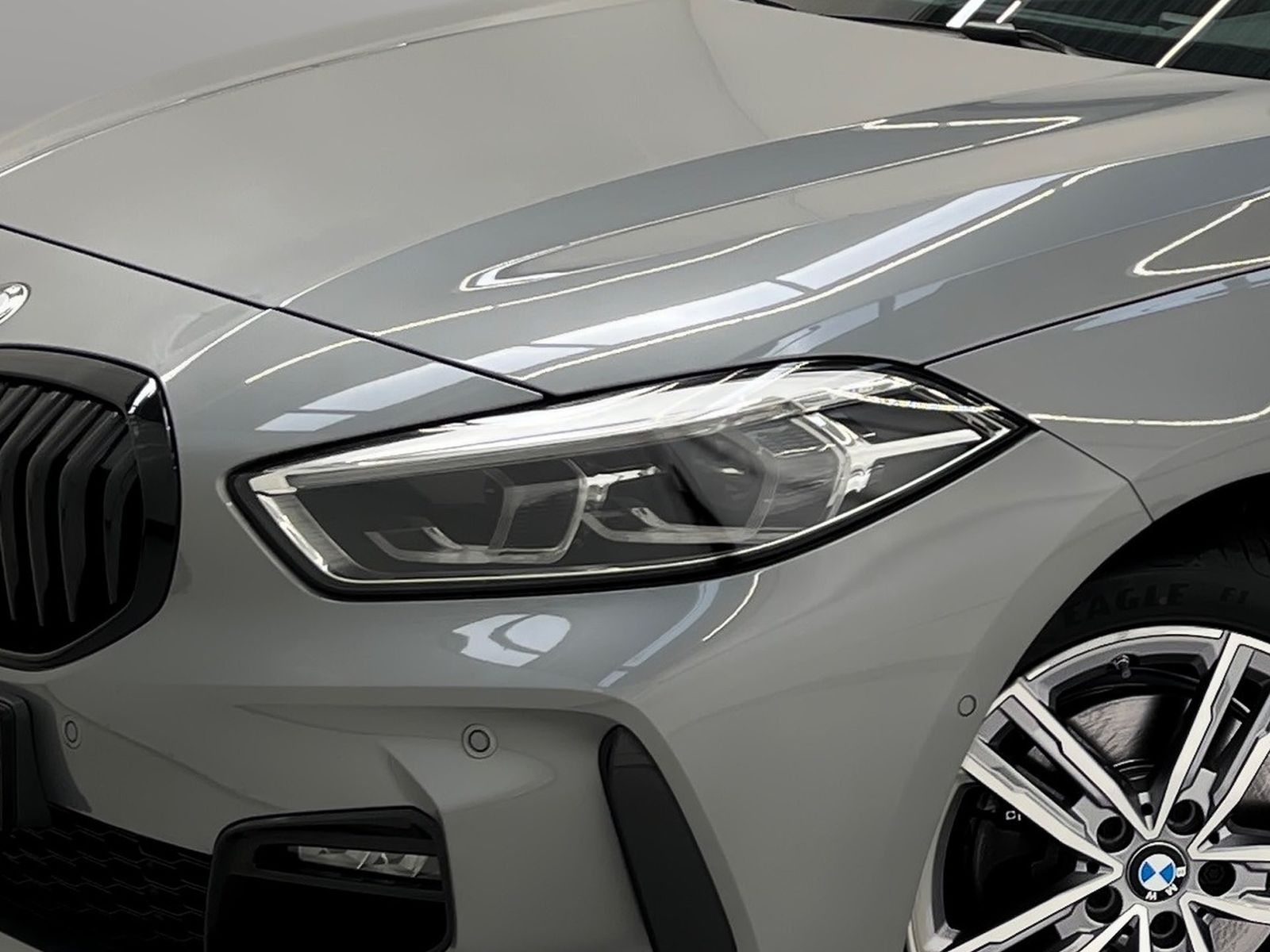 BMW 118 2023 г. Серый, пробег 41492 км