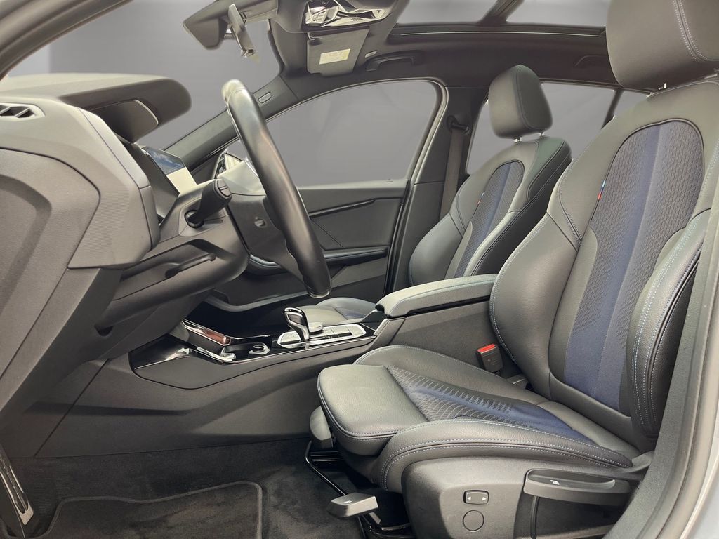 BMW 118 2023 г. Серый, пробег 41492 км