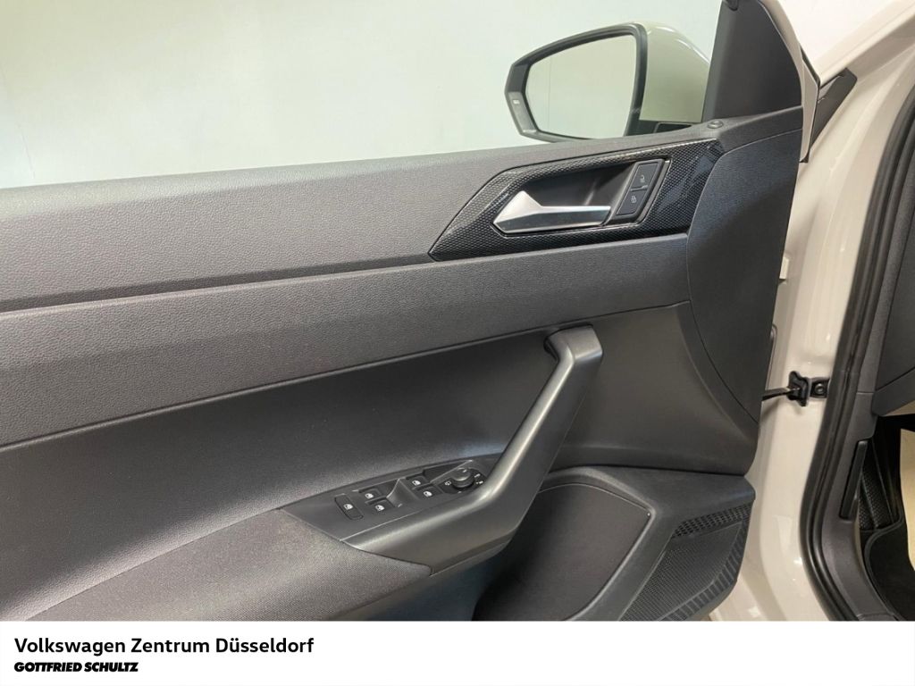 Volkswagen Polo 2022 г. Серый, пробег 37425 км